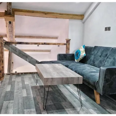Grandeur Mill - Luxury Bradford Apartment