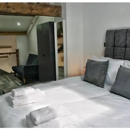 Grandeur Mill - Luxury Bradford Apartment *